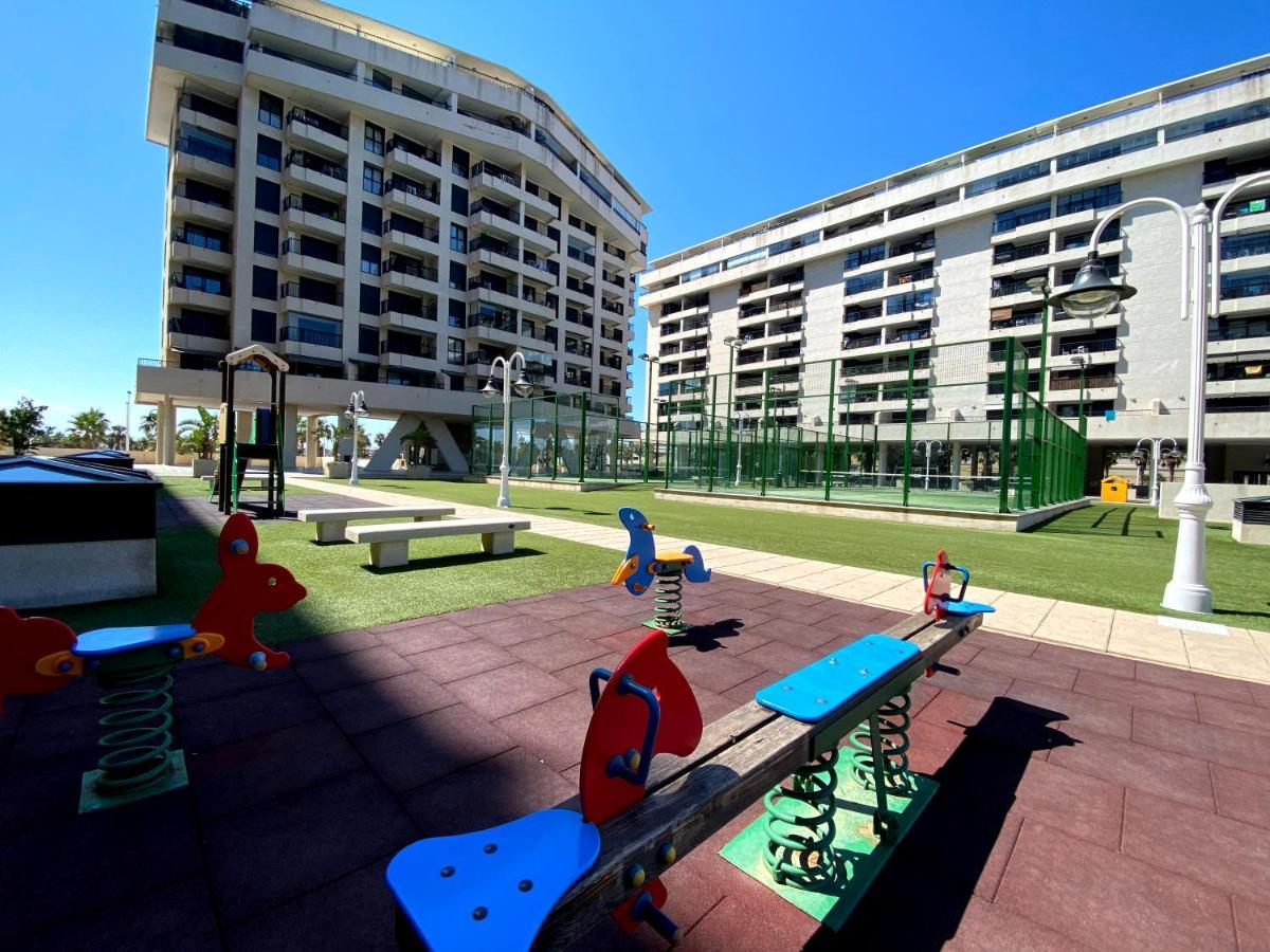 M & B Beach Apartment Valenza Esterno foto