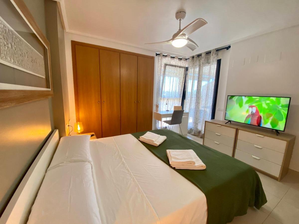 M & B Beach Apartment Valenza Esterno foto