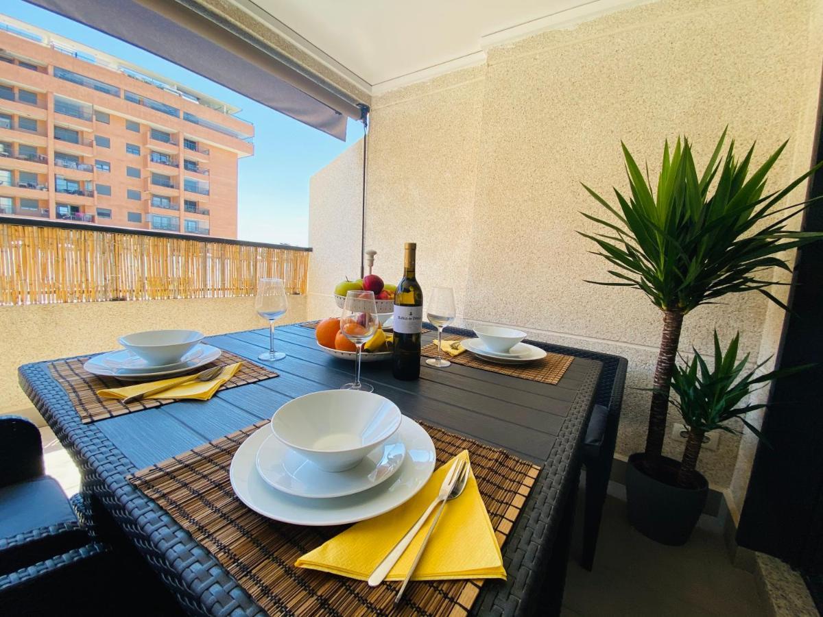 M & B Beach Apartment Valenza Esterno foto